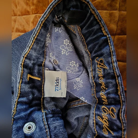 American Eagle Little Girls Bootcut Jeans | Size 7 | Discontinued Kids Line - Picture 3 of 3